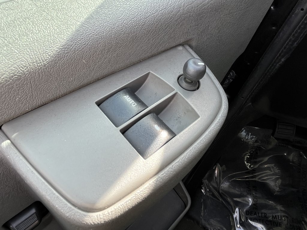 2021 GMC Savana Image 21