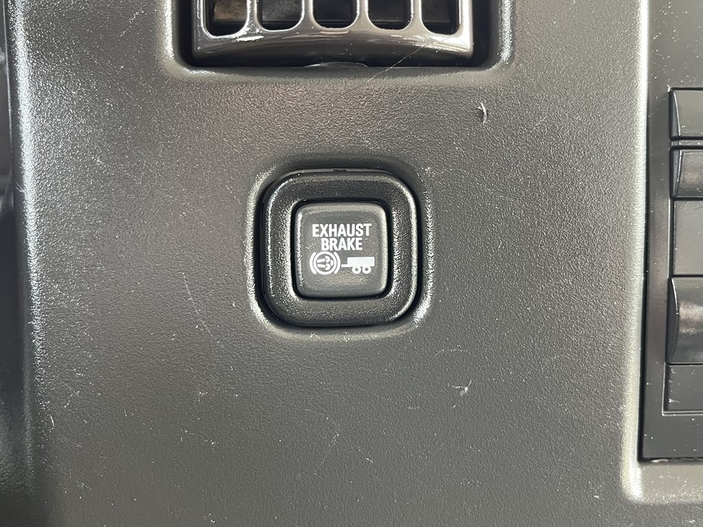 2021 GMC Savana Image 29