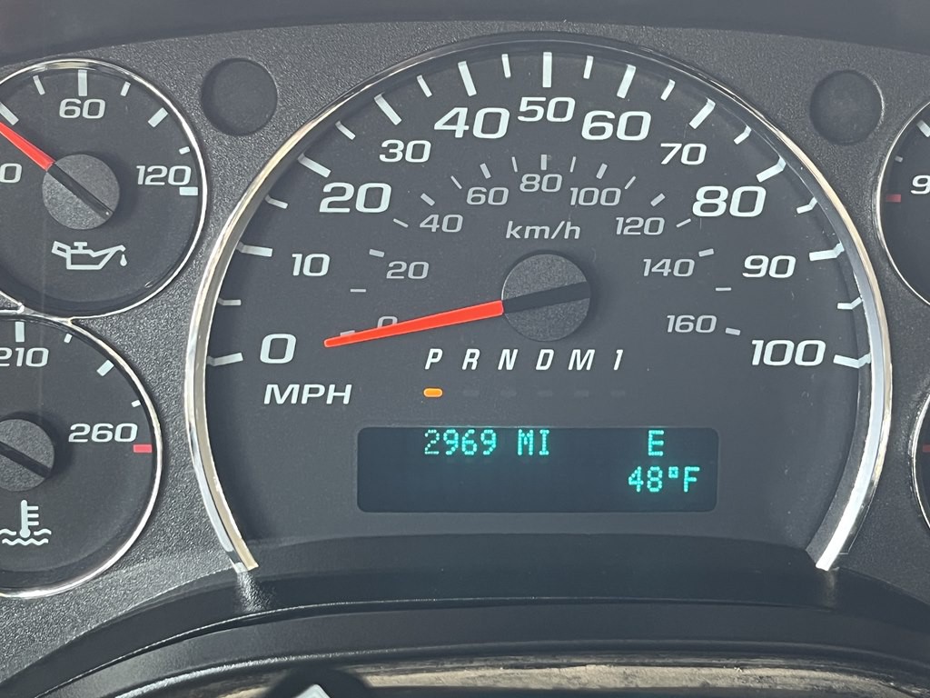 2021 GMC Savana Image 35