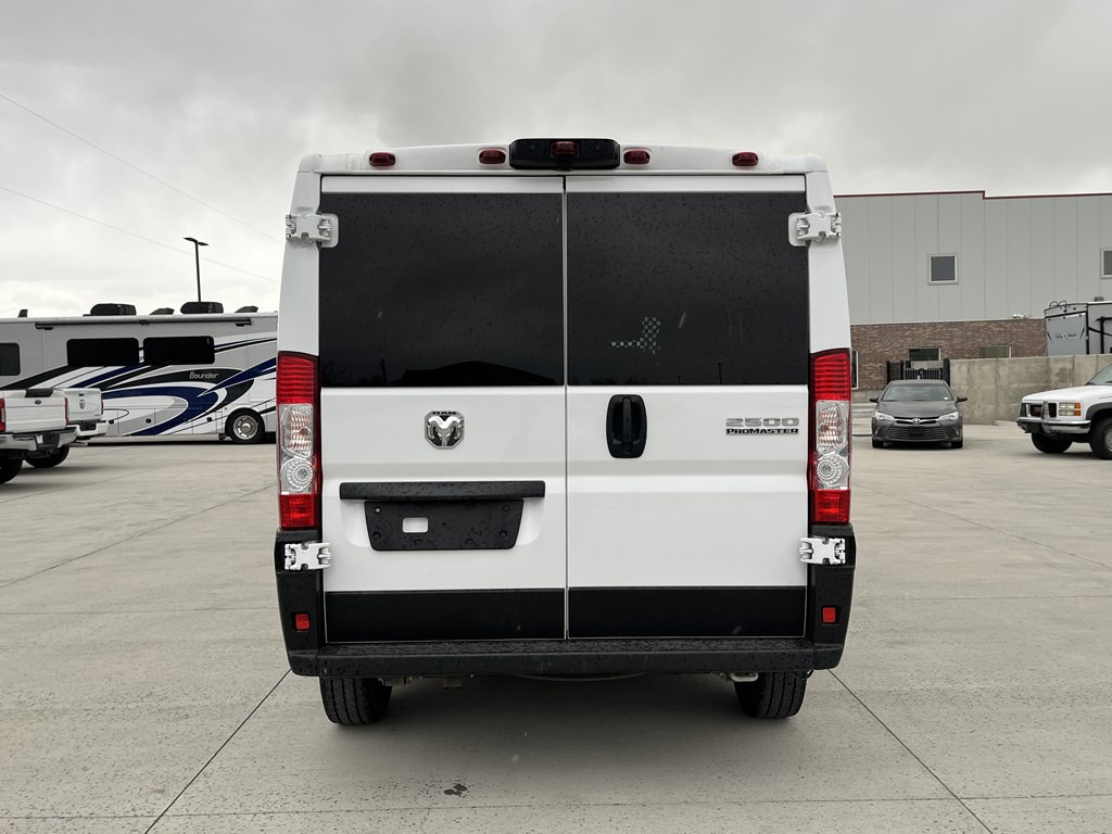 2023 RAM Promast 25lr136 Image 4