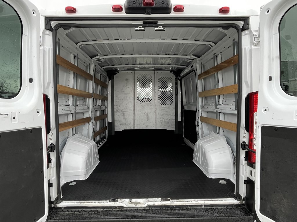 2023 RAM Promast 25lr136 Image 16