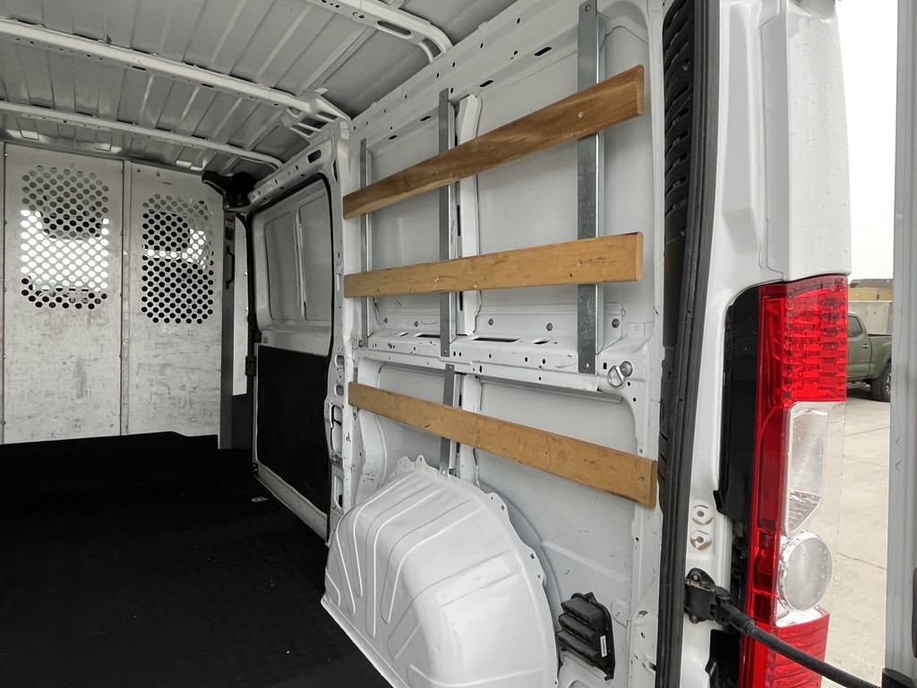 2023 RAM Promast 25lr136 Image 18
