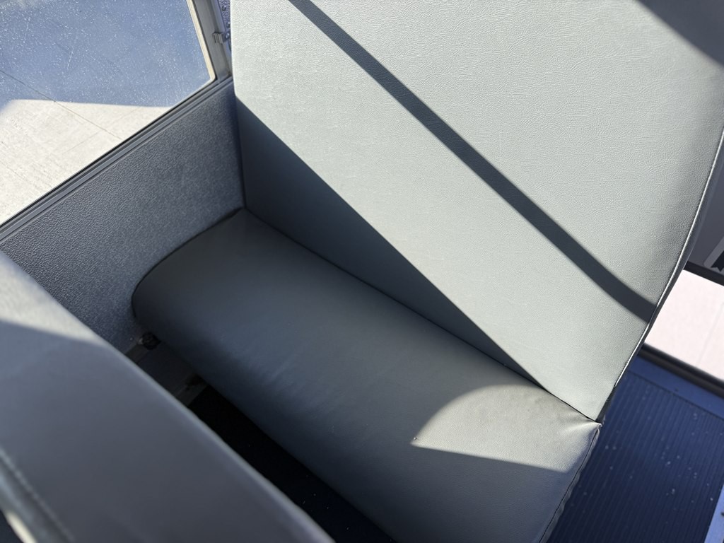 2016 Chevrolet Express Image 27