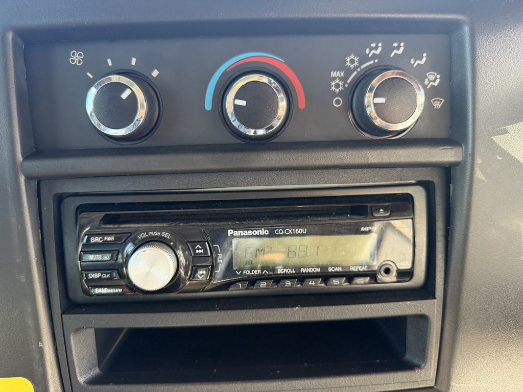 2016 Chevrolet Express Image 33