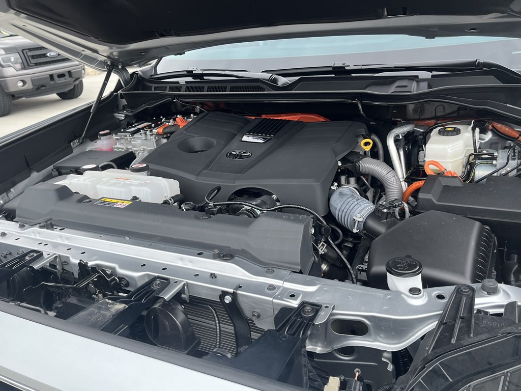 2024 Toyota Sequoia Image 9
