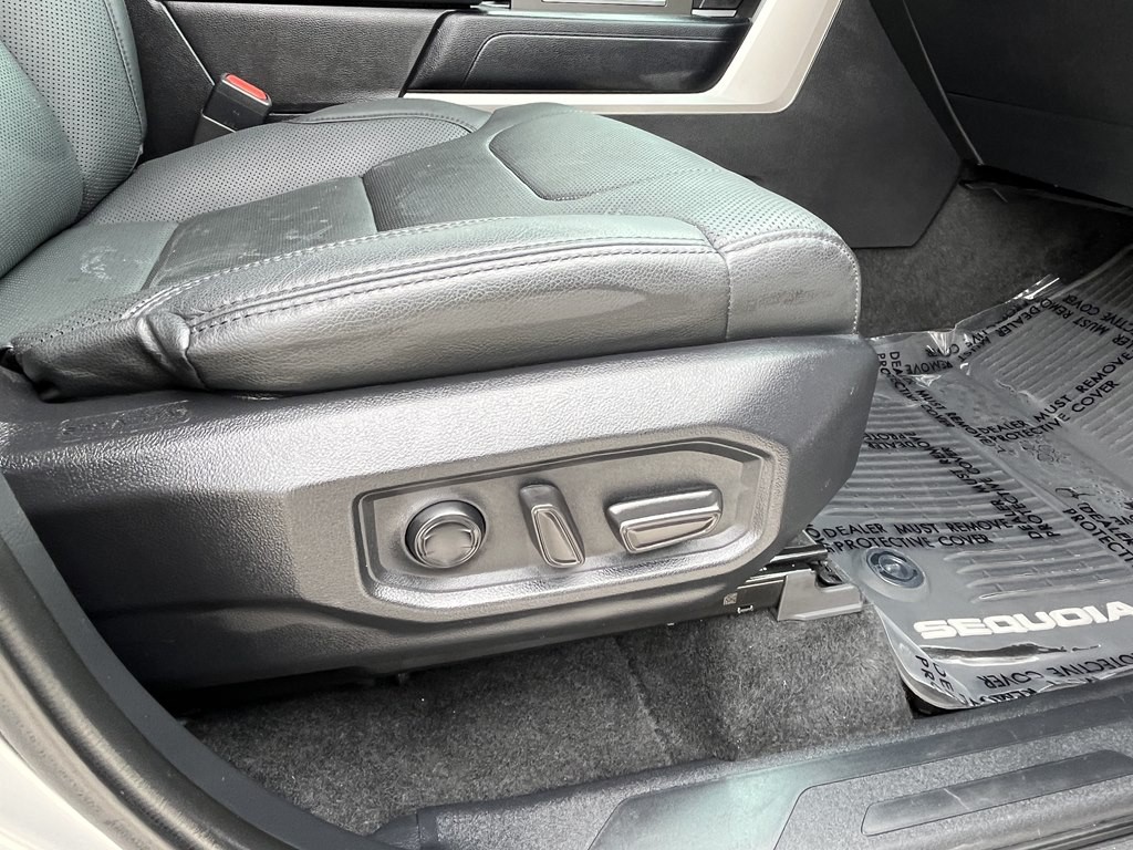 2024 Toyota Sequoia Image 15