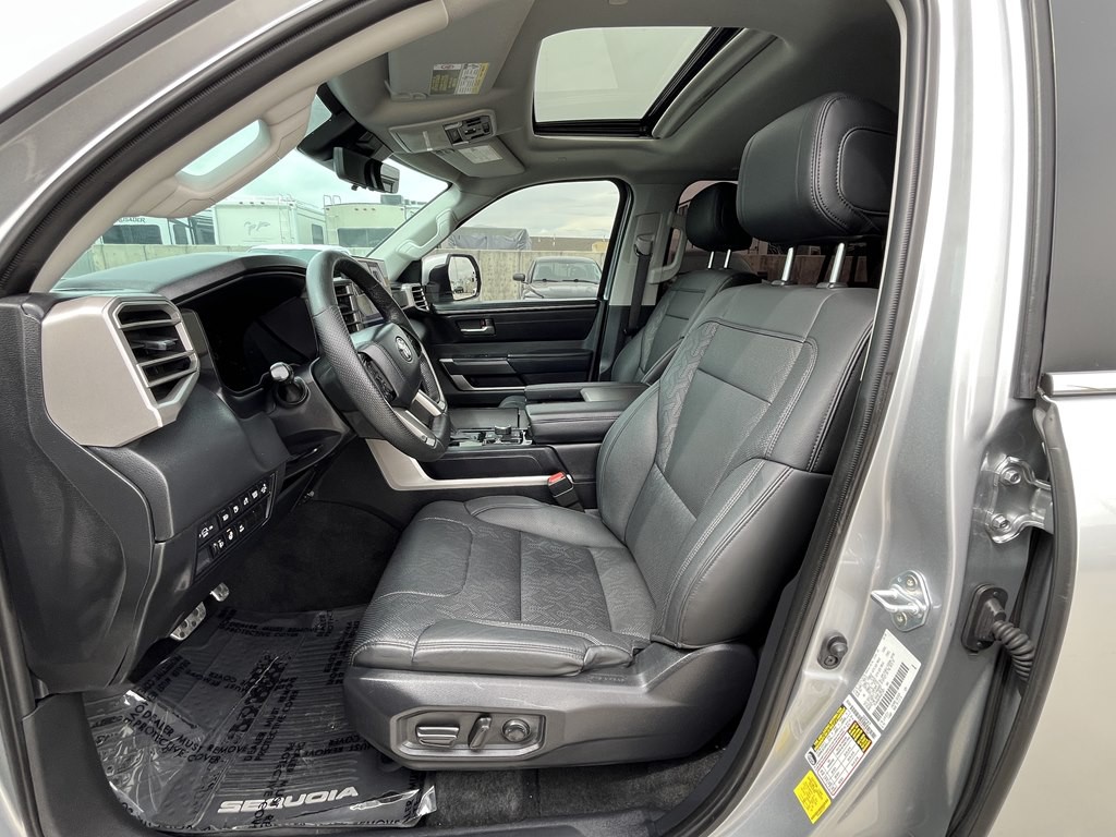 2024 Toyota Sequoia Image 28