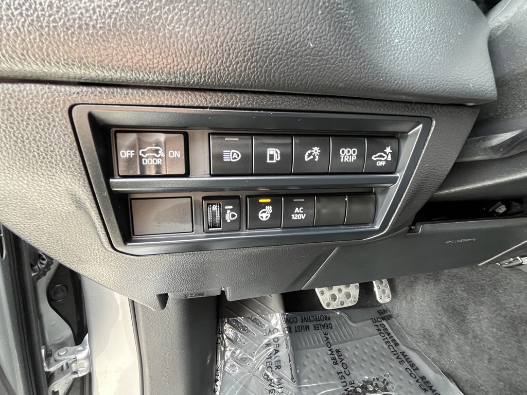 2024 Toyota Sequoia Image 31