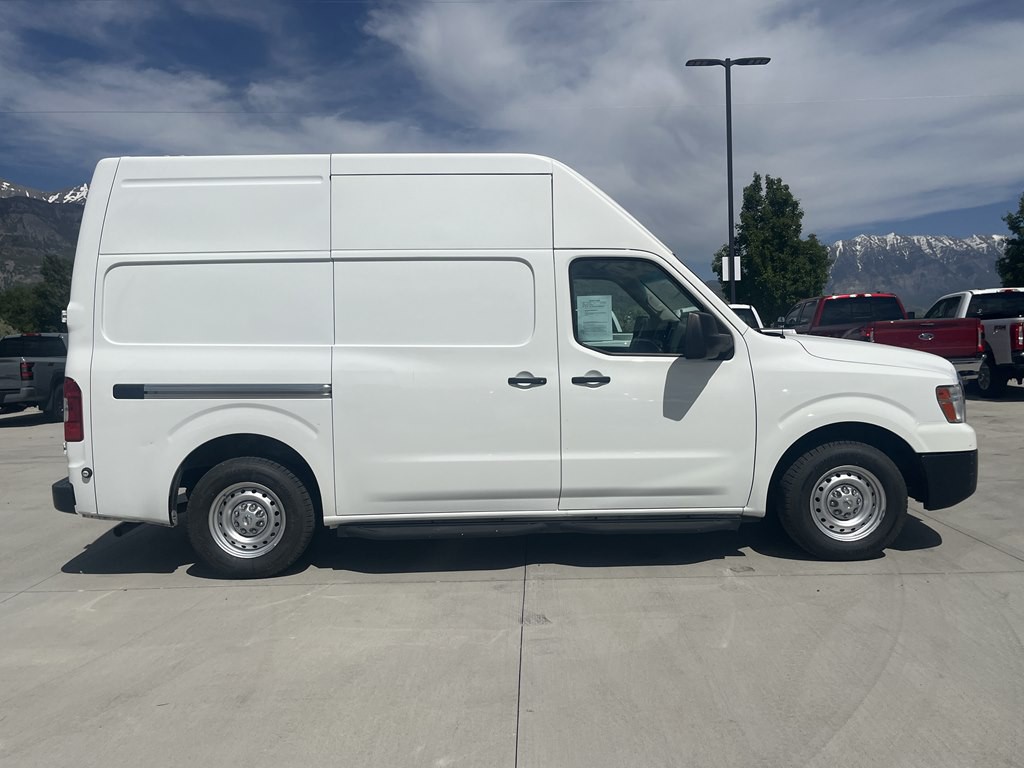 2021 Nissan NV Image 2