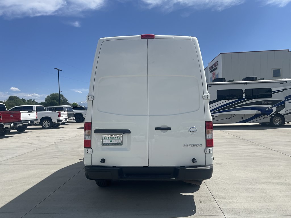2021 Nissan NV Image 4