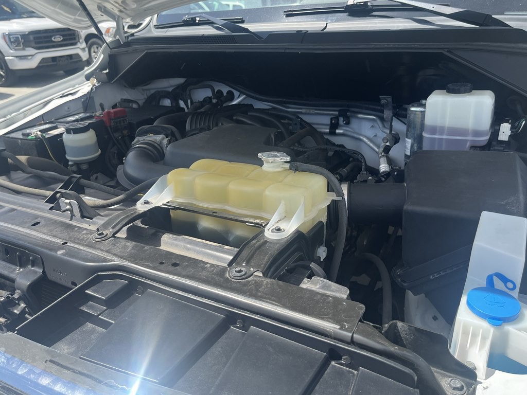 2021 Nissan NV Image 9
