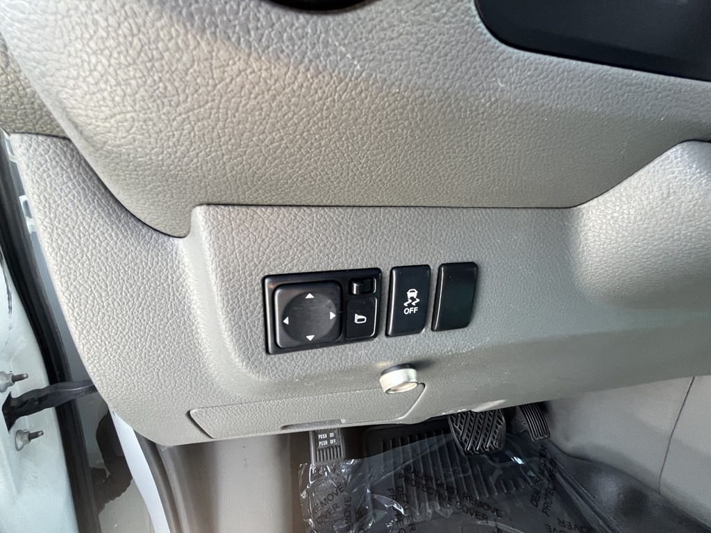2021 Nissan NV Image 22