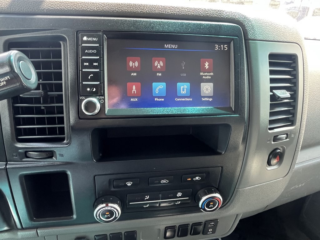 2021 Nissan NV Image 25
