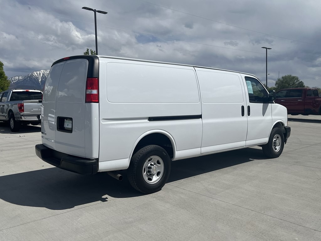 2023 Chevrolet Express Image 3