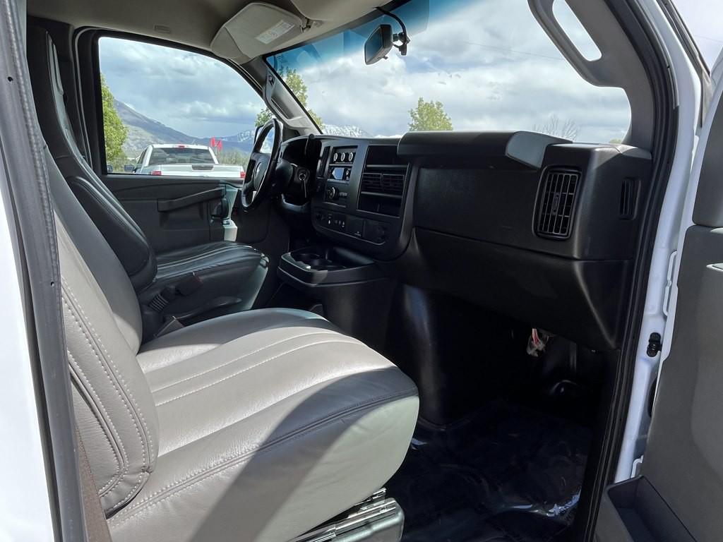 2023 Chevrolet Express Image 12