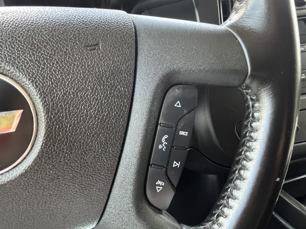 2023 Chevrolet Express Image 35