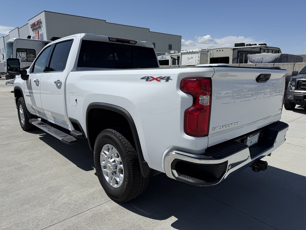 2024 Chevrolet Silverado 1500 Image 5