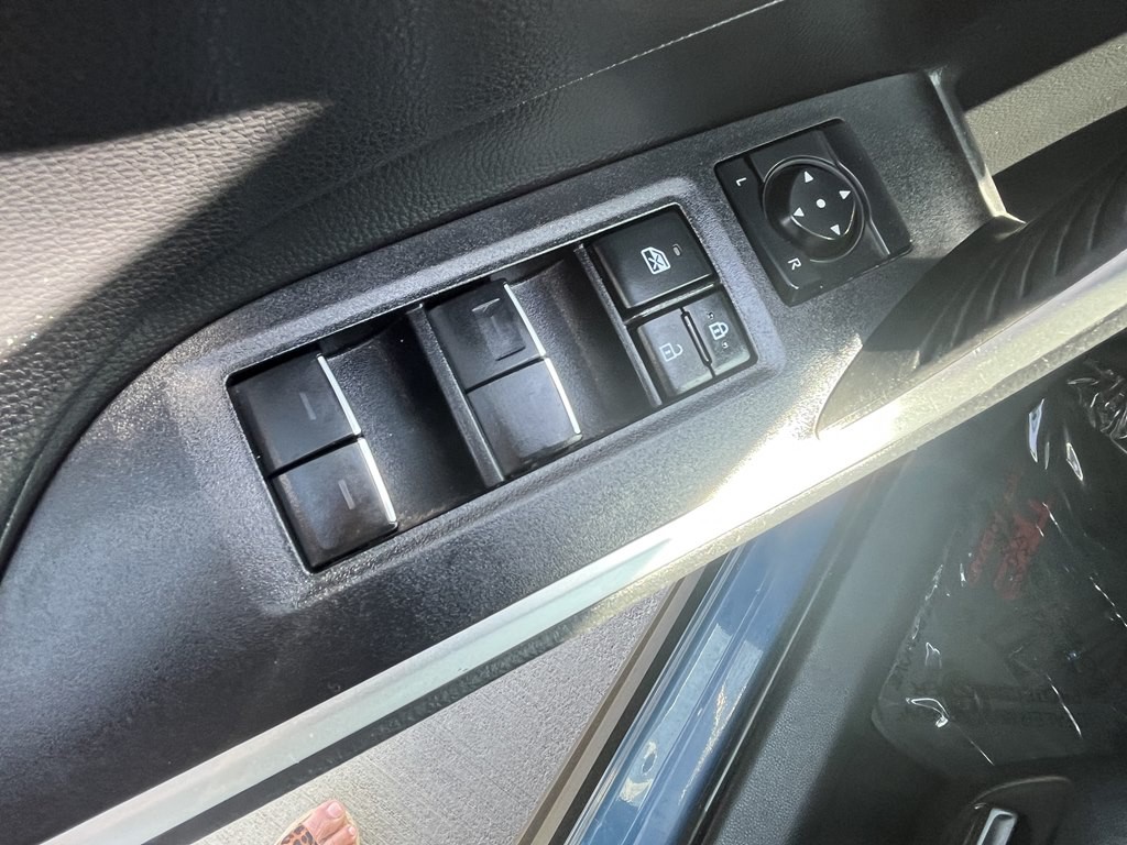 2022 Toyota Rav4 Image 21