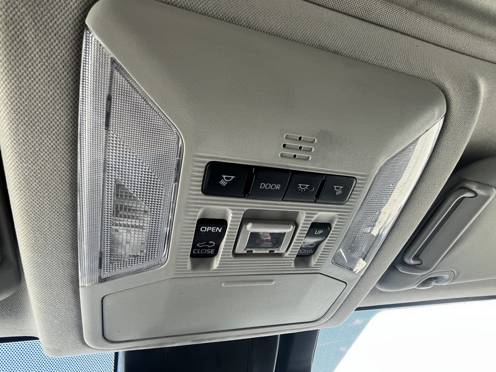 2022 Toyota Rav4 Image 28