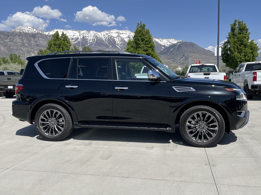 2024 Nissan Armada Image 2