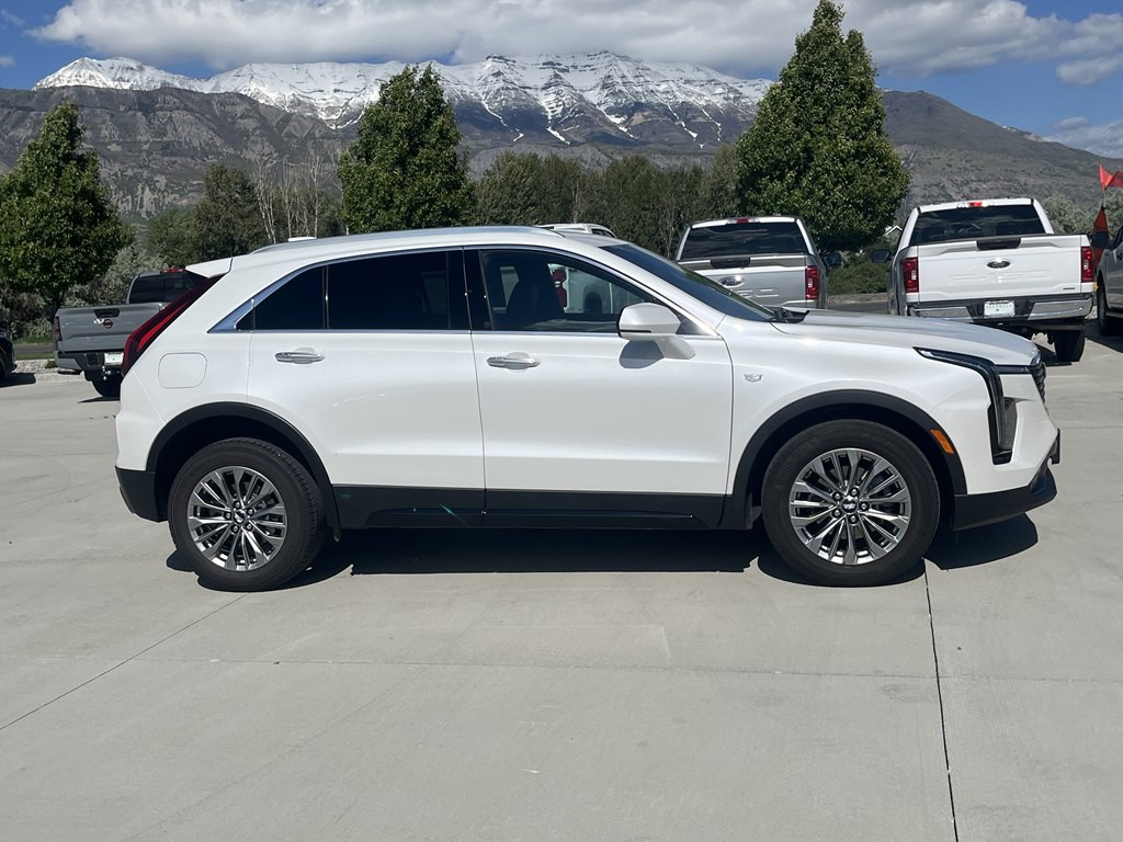 2024 Cadillac XT4 Image 2
