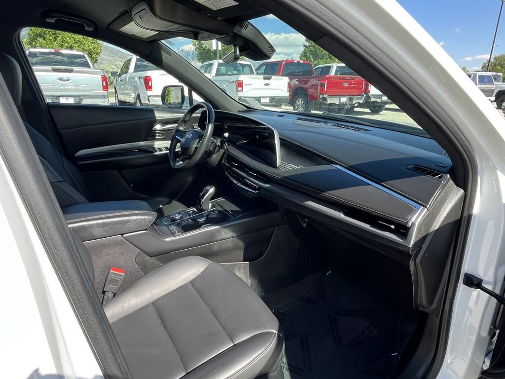 2024 Cadillac XT4 Image 11