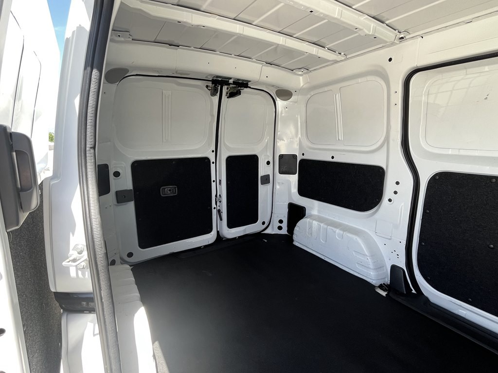 2019 Nissan NV200 Image 14