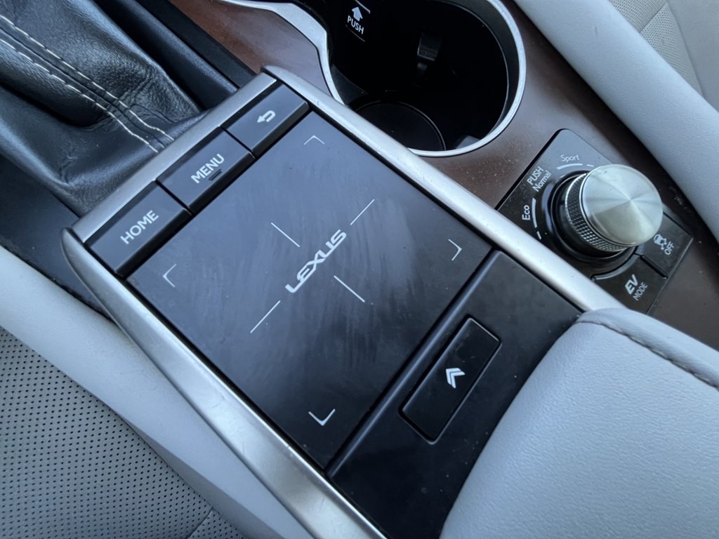 2022 Lexus RX Image 27