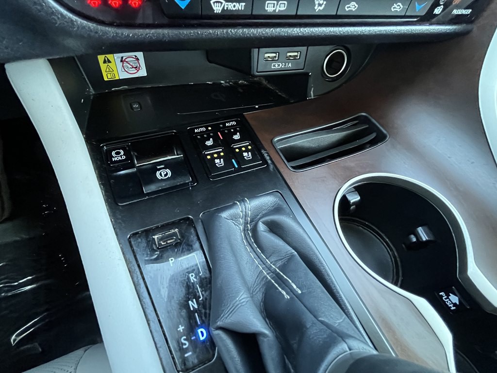 2022 Lexus RX Image 28