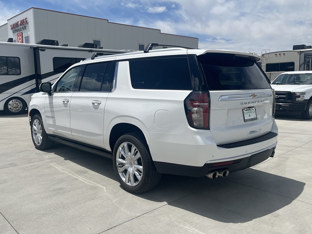 2023 Chevrolet Suburban Image 5