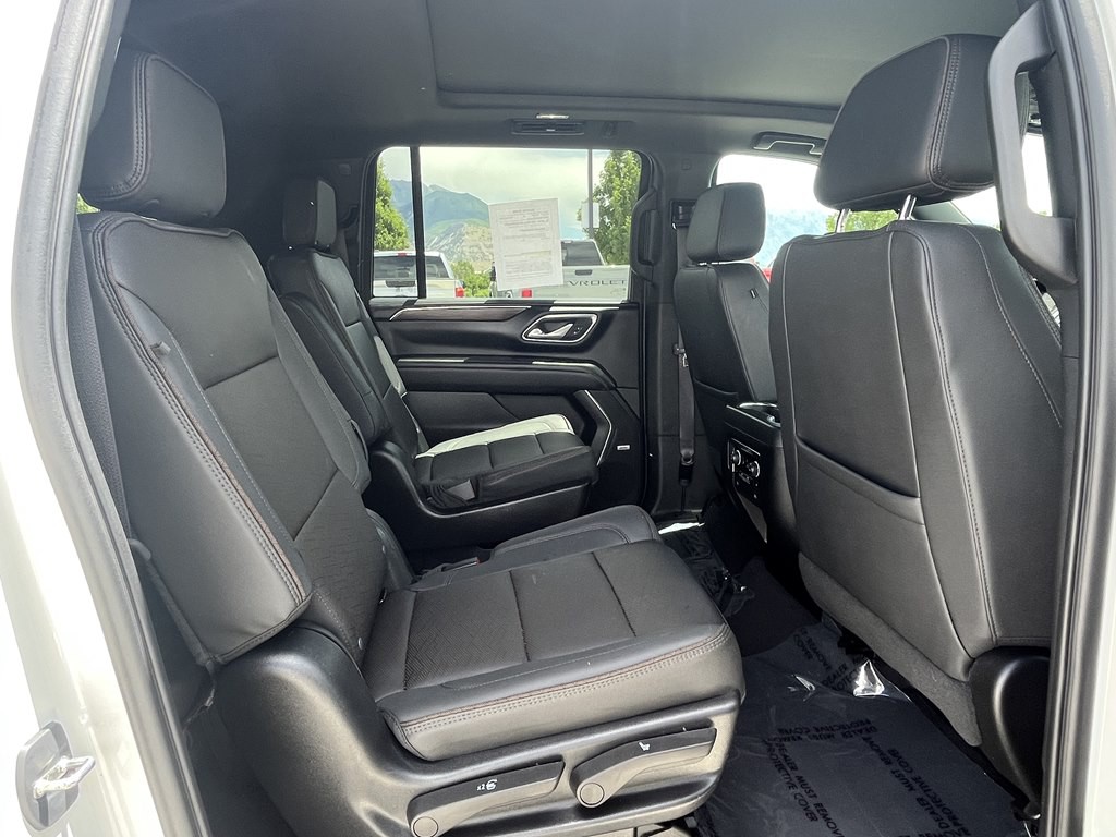 2023 Chevrolet Suburban Image 16