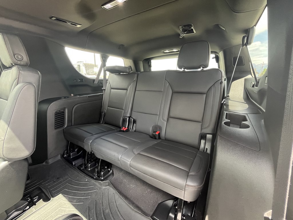 2023 Chevrolet Suburban Image 24