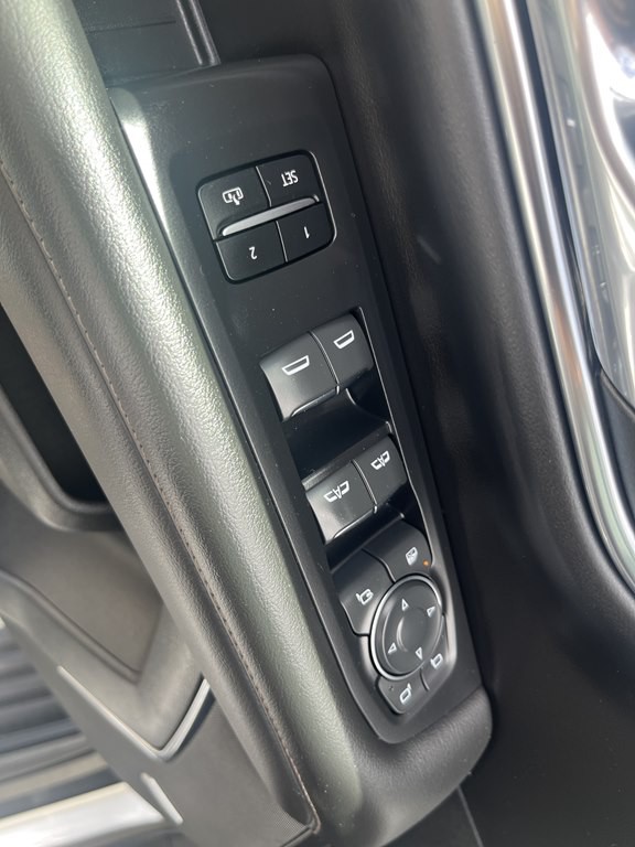 2023 Chevrolet Suburban Image 26