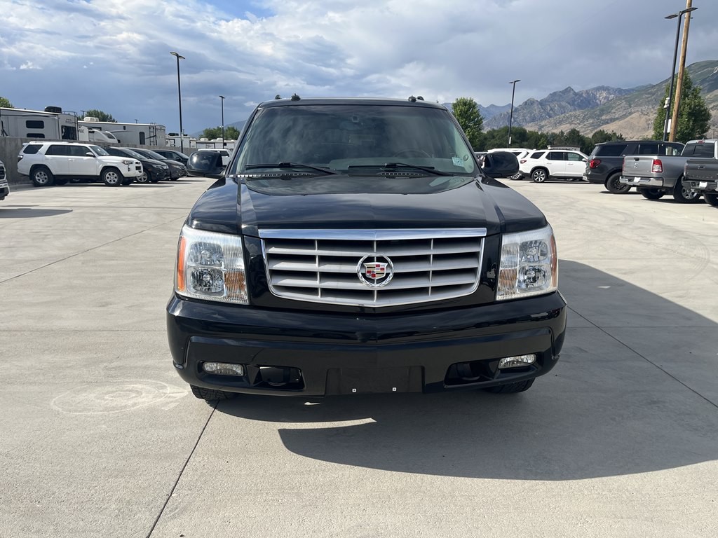 2003 Cadillac Escalade Image 2