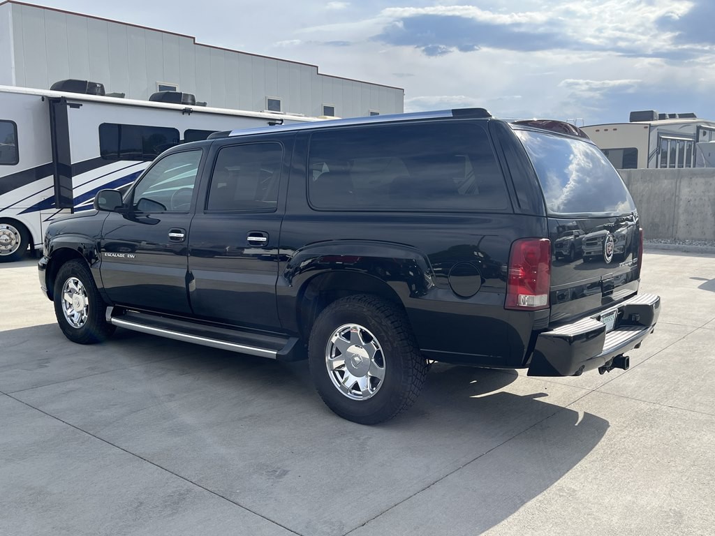 2003 Cadillac Escalade Image 6