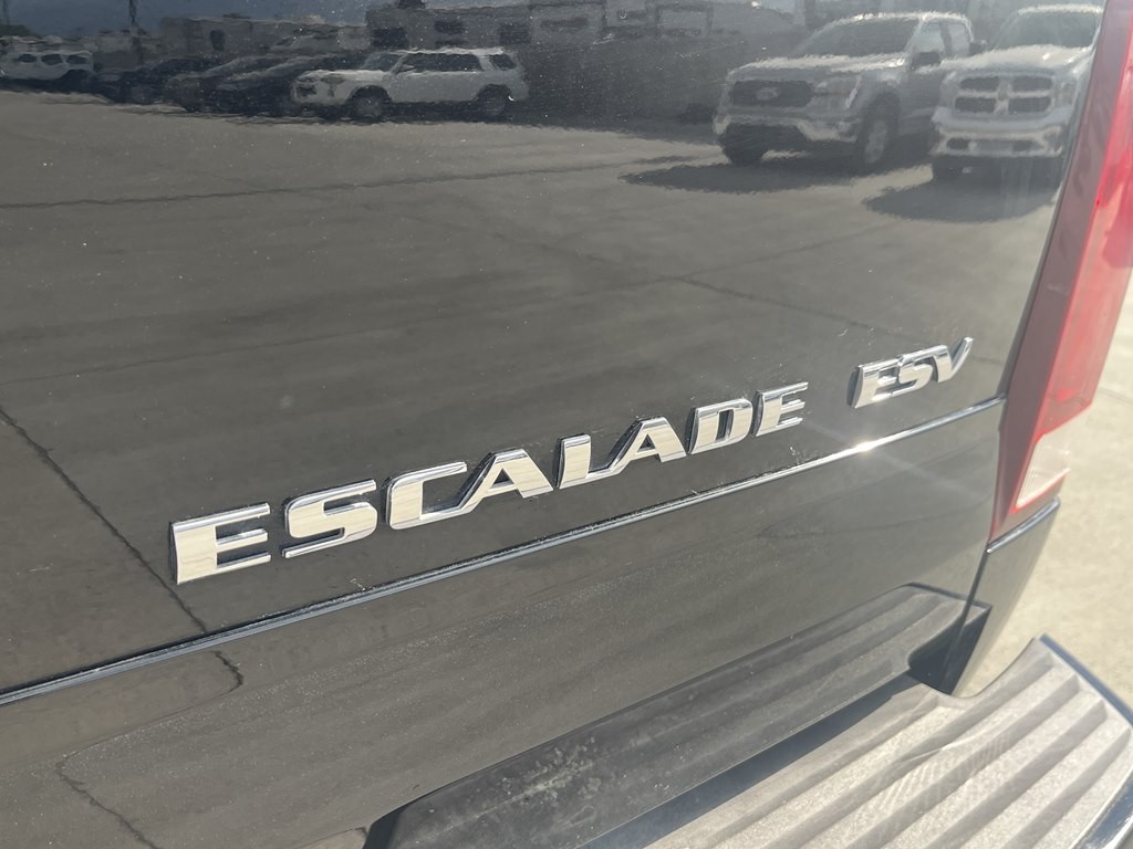 2003 Cadillac Escalade Image 9