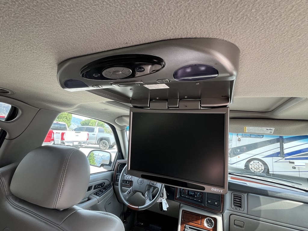 2003 Cadillac Escalade Image 22
