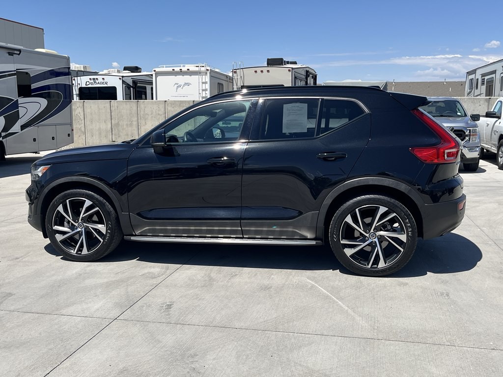 2022 Volvo XC40 Image 6
