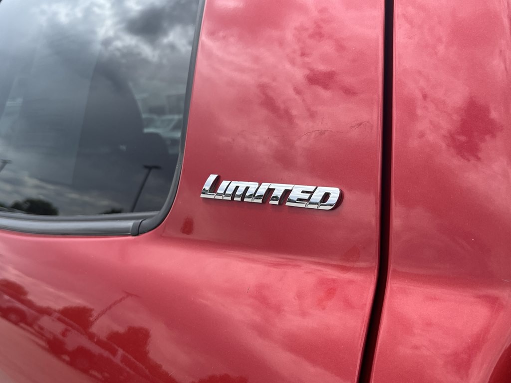 2015 Toyota Tundra Image 16