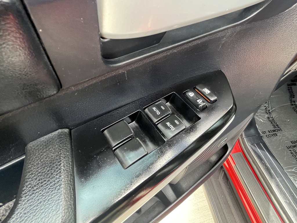 2015 Toyota Tundra Image 21