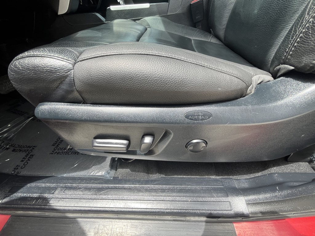 2015 Toyota Tundra Image 23