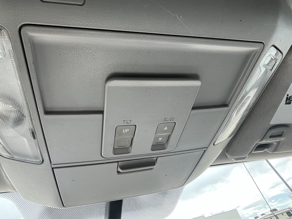 2015 Toyota Tundra Image 26