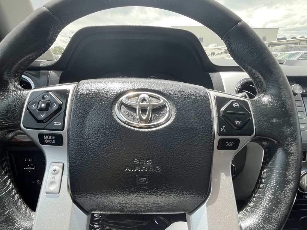 2015 Toyota Tundra Image 32