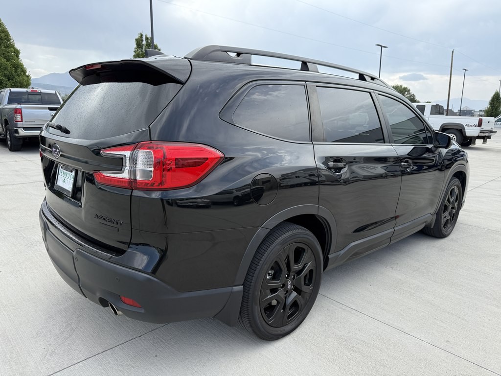 2023 Subaru Ascent Image 3