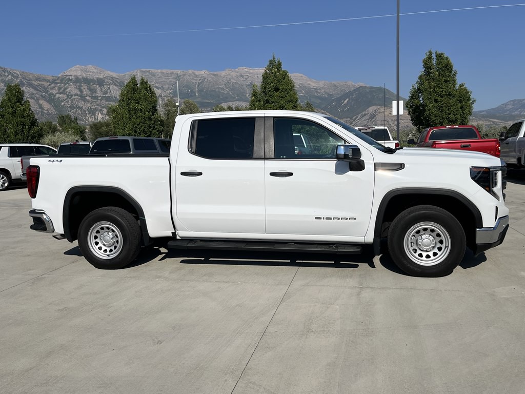 2024 GMC Sierra Image 2