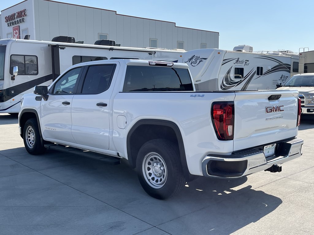 2024 GMC Sierra Image 5