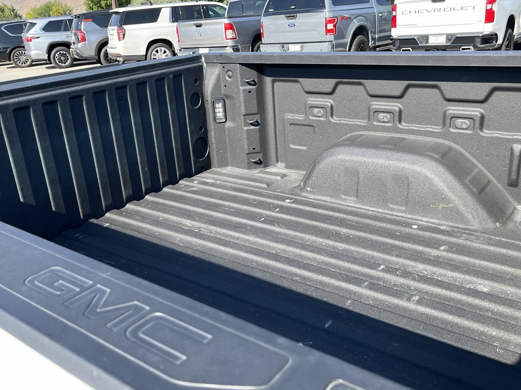 2024 GMC Sierra Image 16