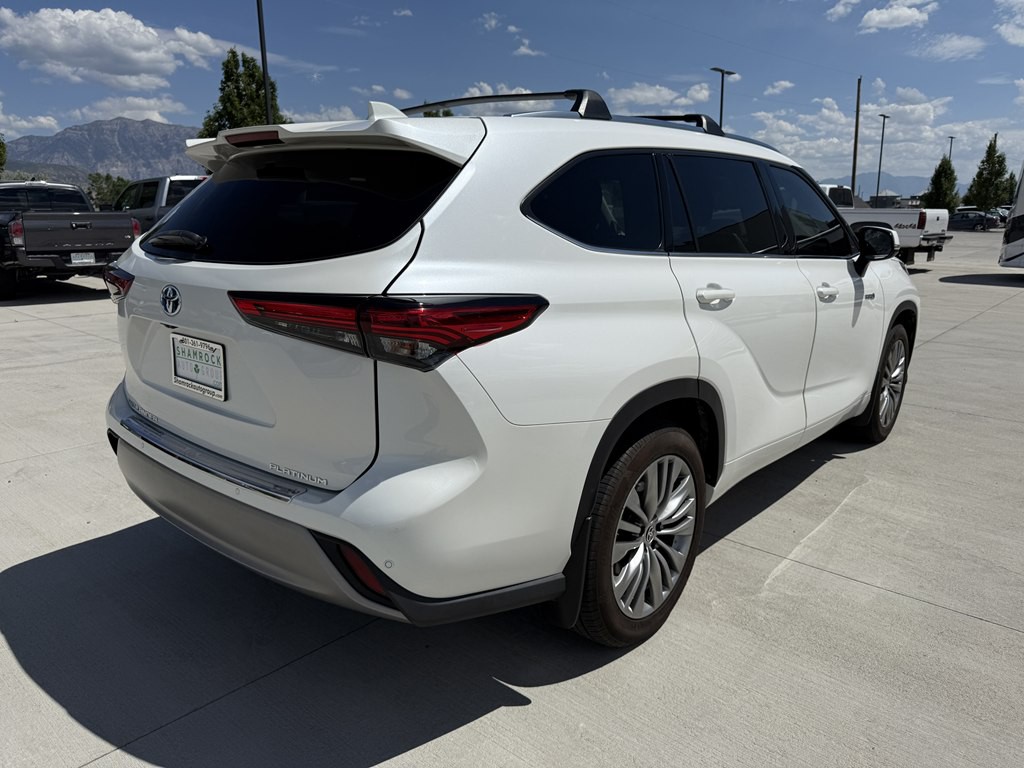 2021 Toyota Highlander Image 3