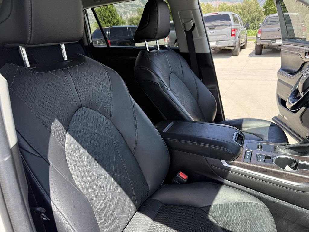 2021 Toyota Highlander Image 25