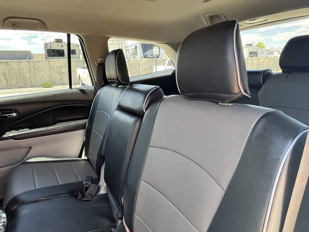 2017 Honda Pilot Image 24
